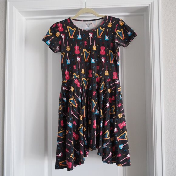 Svaha Musical Instrument Harp Guitar Print Girl's Twirl Dress Size 11-12 Years - Picture 1 of 9